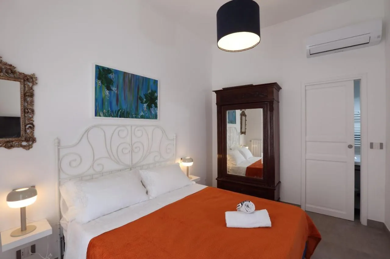 Home 29 Taormina City Center 0*,  イタリア
