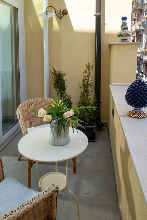 Home 29 Taormina City Center